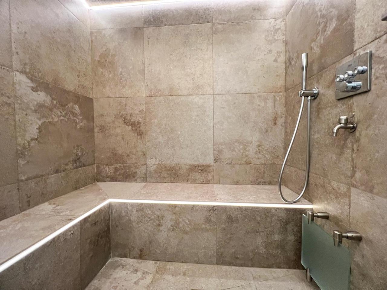 Apartamento Le Switch Souplex Avec Hammam Privatif Lila Exterior foto